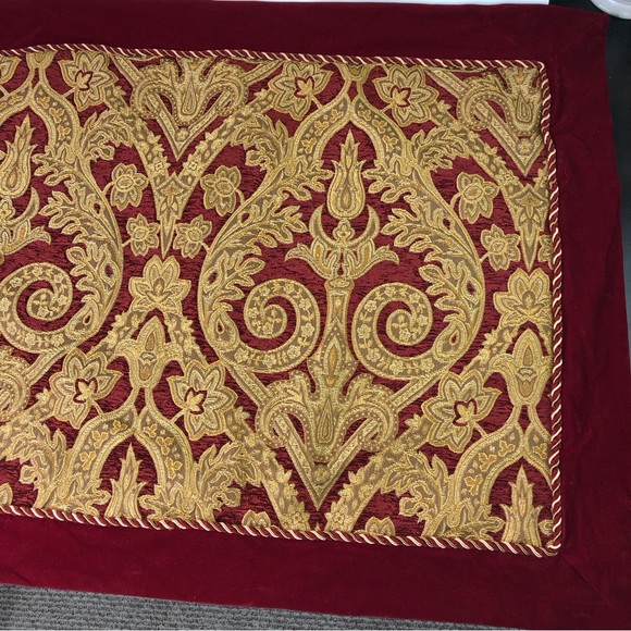 SpringMade Pillowcase Classic Victorian Colonial Style Burgundy Red Brown Decor - Picture 2 of 8